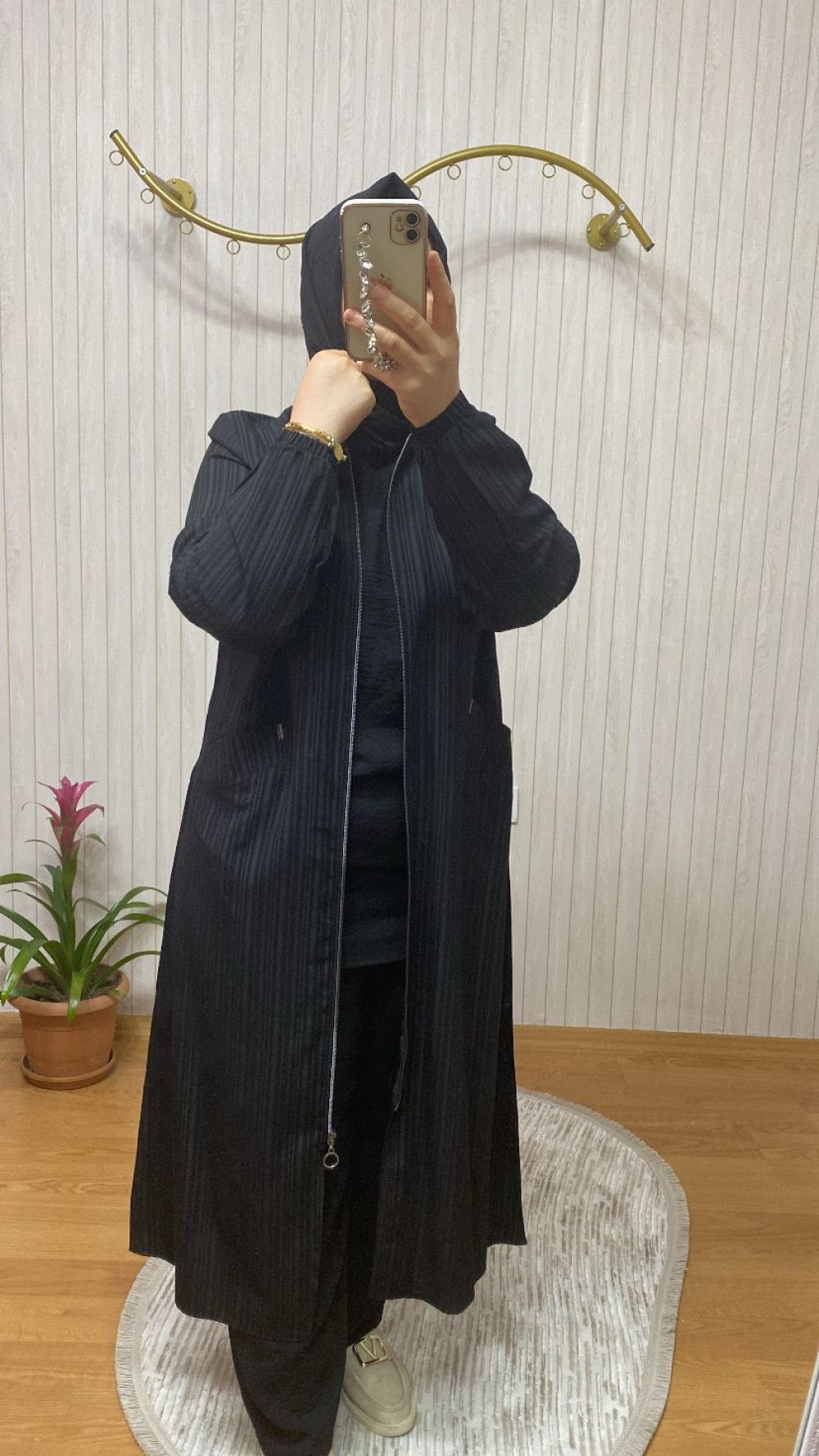 Giy Çık Kap - Saygılı